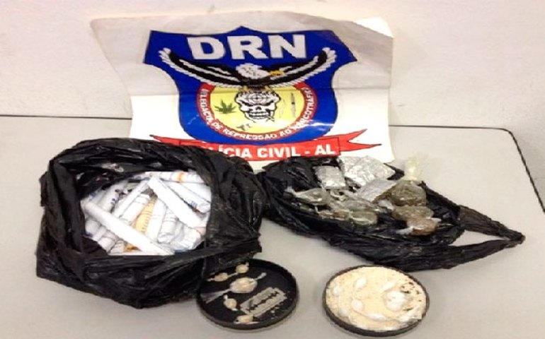 Polícia apreende drogas em Maceió