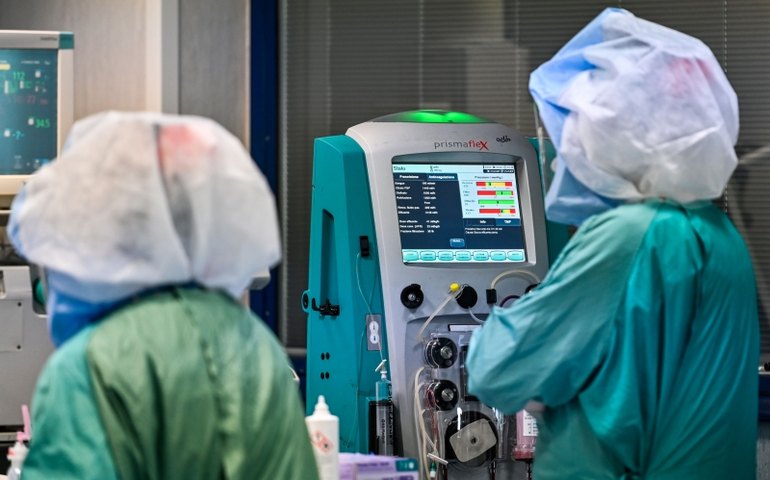 Ocupação em UTIs da rede pública do município do Rio chega a 98%