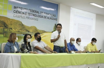 Cosems/AL discute imunização contra a Covid-19 em Encontro Regional dos Municípios do Sertão 