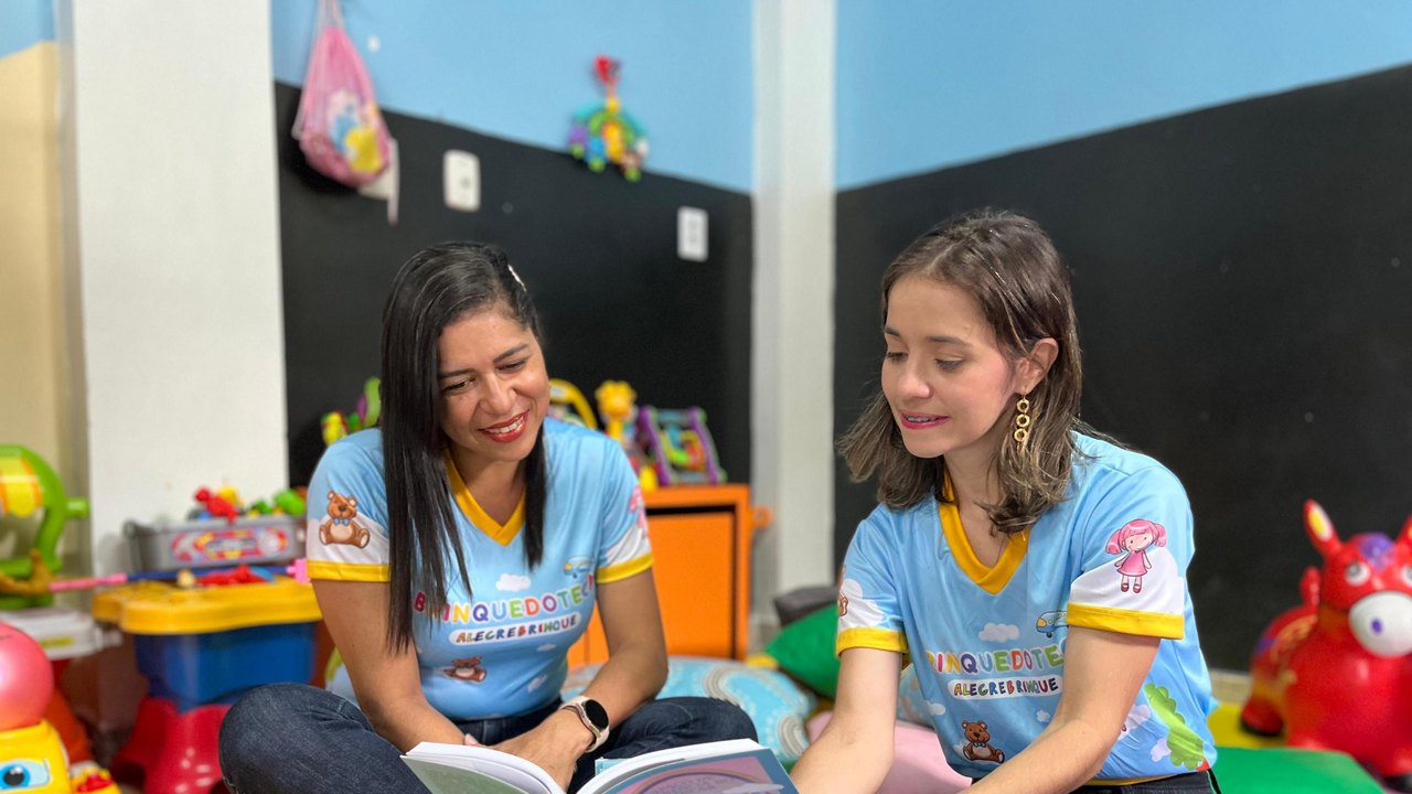 Hospital de Emergência do Agreste lança livro com relatos das atividades desenvolvidas na brinquedoteca