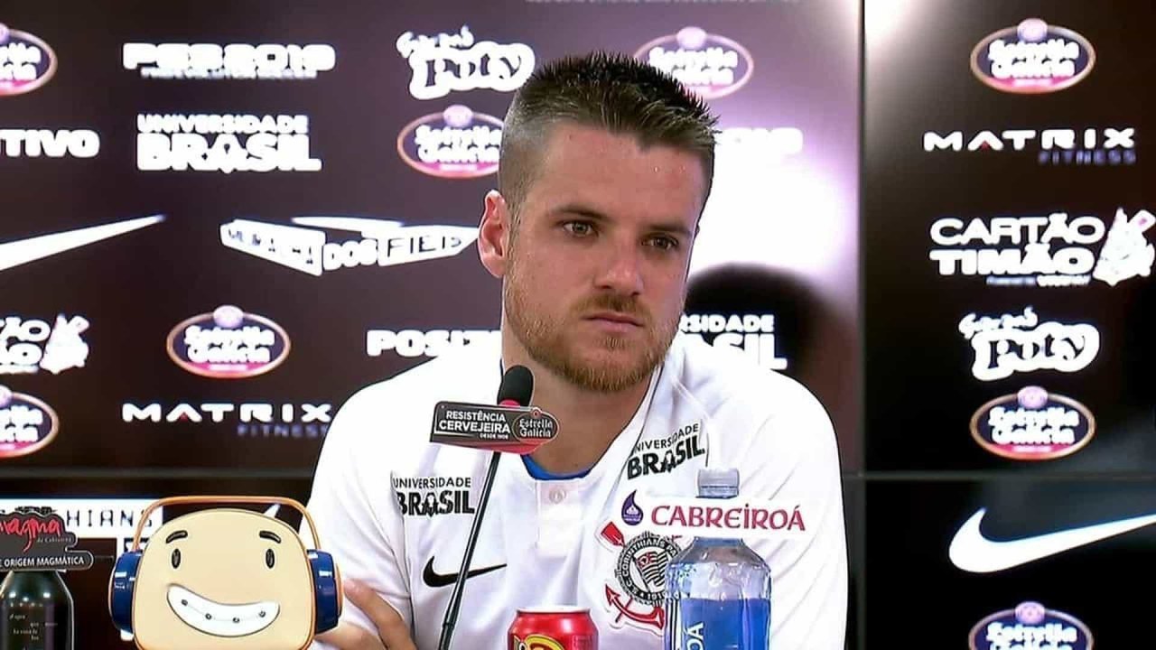 Ramiro muda de cidade para proteger a família e voltar recuperado ao Corinthians