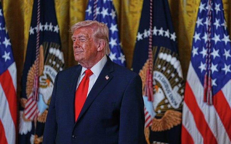 Trump mantém esperança em avanço diplomático para a paz na Ucrânia