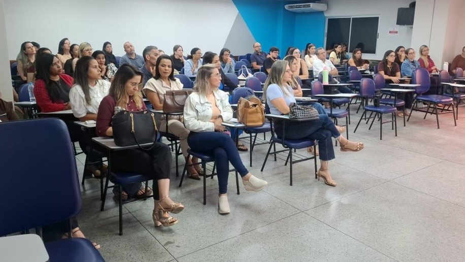 Saúde capacita farmacêuticos para transição da insulina NPH para glargina