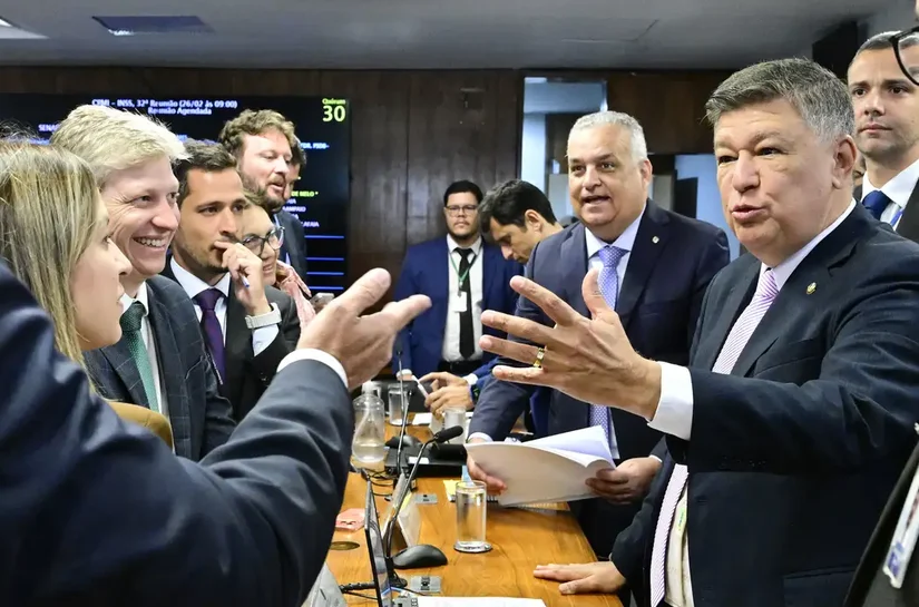 CPMI do INSS aprova quebra de sigilo de Lulinha e convoca André Moura