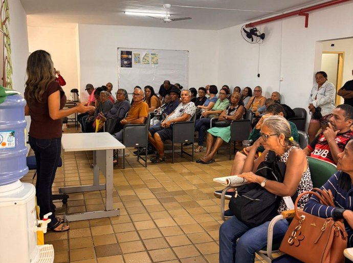 Bate-papo em ambulatório da Uncisal reforça cuidados na prevenção às hepatites virais