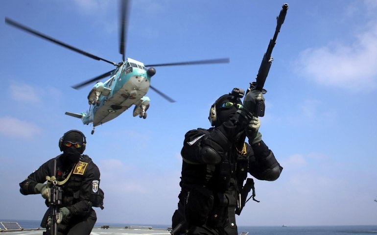 Irã apresenta novos sistemas de defesa aérea tem 3 pontos do Golfo Pérsico, diz mídia