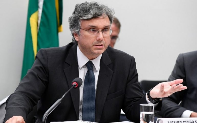 Colnago contradiz Bolsonaro: Zerar tributos de gasolina não é ‘boa política’