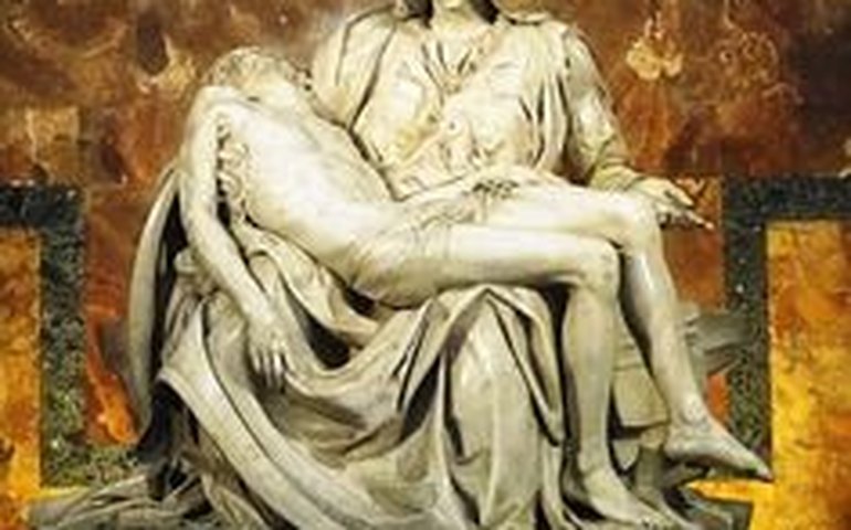 escultura que representa Virgem Maria durante parto de Jesus é decapitada por vândalos