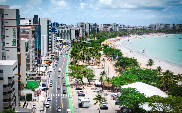 Faixa Verde da orla marítima de Maceió garante segurança e mobilidade