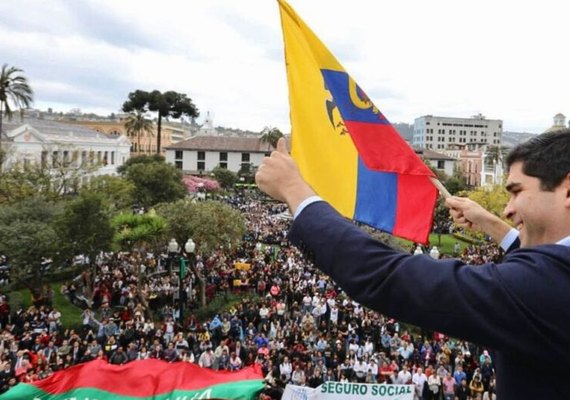 Equatorianos vão às urnas escolher novo presidente da República