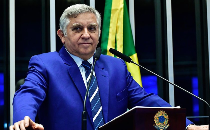 Izalci: STF não pode continuar operando sob 'manto da intocabilidade'