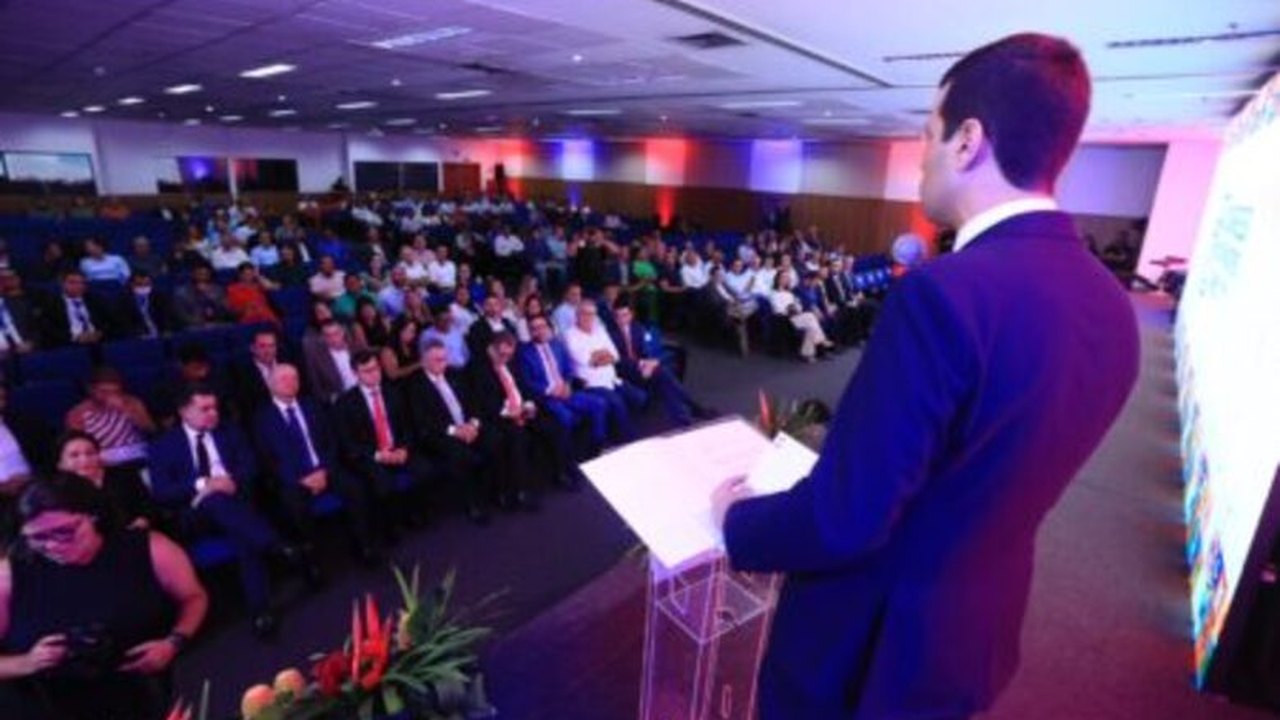 Ministro Bruno Dantas destaca parceria do TCU com municípios