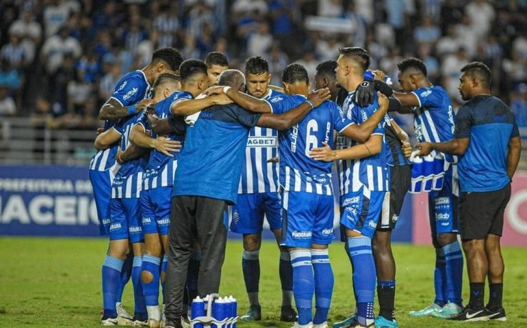 Cruzeiro abre 3 a 0, mas leva empate no último lance; Cuiabá vence 1ª na Sul-Americana