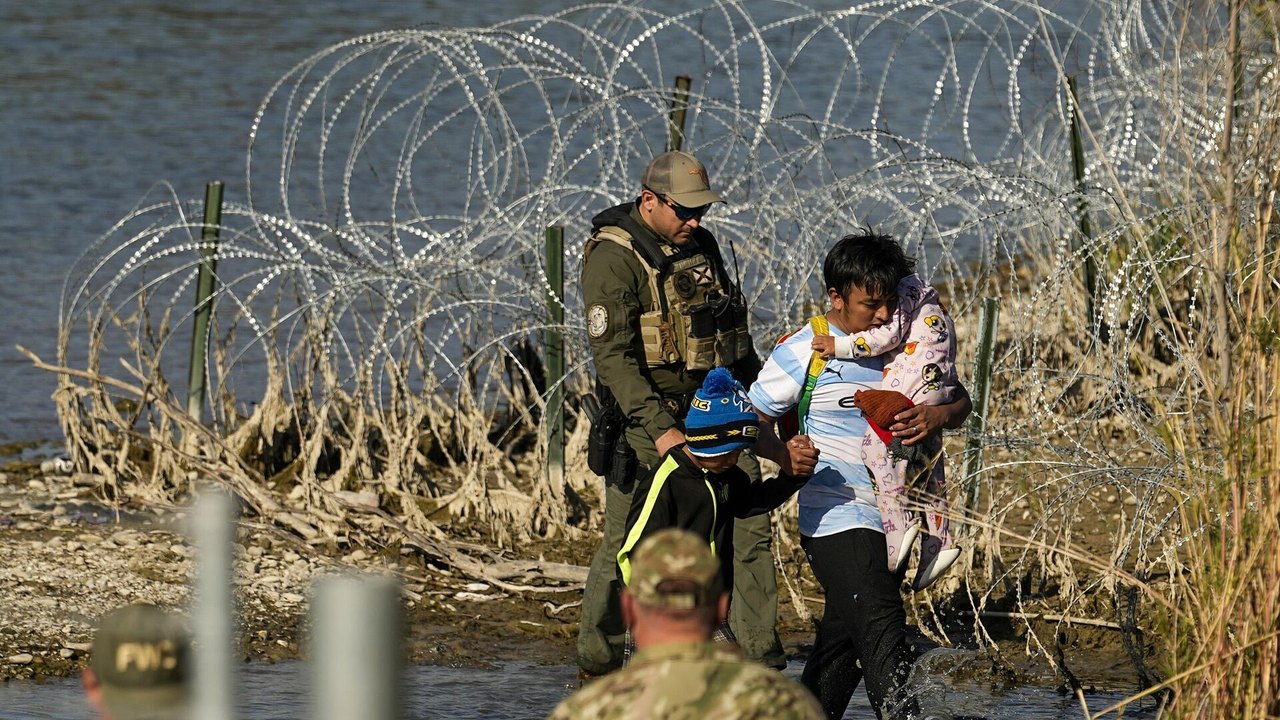 Feitas por Biden, deportações de imigrantes para América Latina quebram recorde de Trump, diz mídia