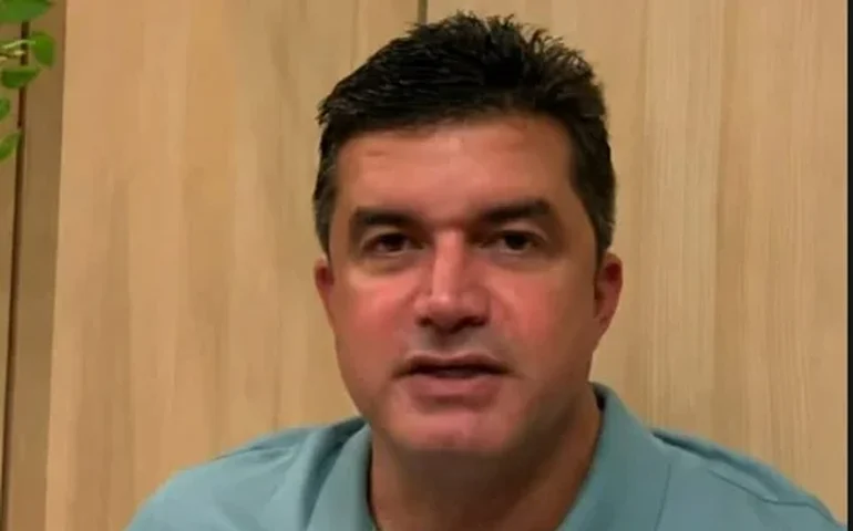Rui Palmeira liga escândalo do Banco Master à gestão JHC e cobra explicações sobre rombo no IPREV em Maceió; vídeo