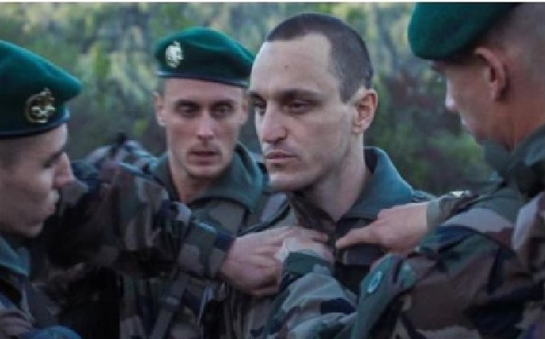 'Disco Boy': filme de guerra tem soldado no limite e ecos de 'Apocalypse Now' e 'Nascido Para Matar'