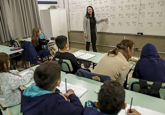 Pé-de-Meia: pagamento a estudantes começa nesta segunda-feira (28)