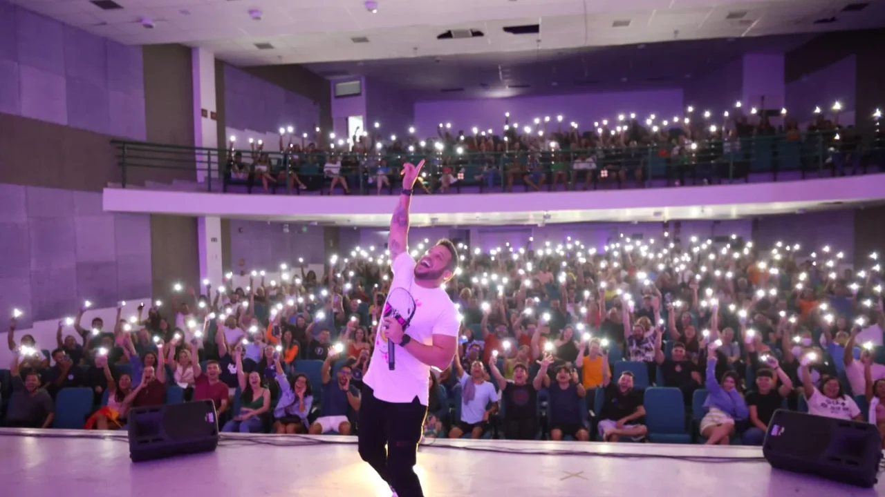 Humorista Flávio Andradde volta a Alagoas com novo show em Maceió e Arapiraca