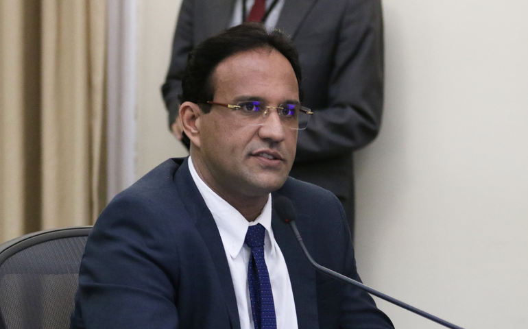 Aprovado projeto de resolução que institui a comenda Otto Nelson