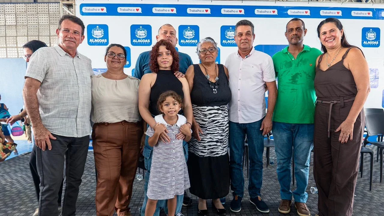 Prefeitura de Branquinha e Governo do Estado inauguram sala Saúde Até Você Digital e nova escola