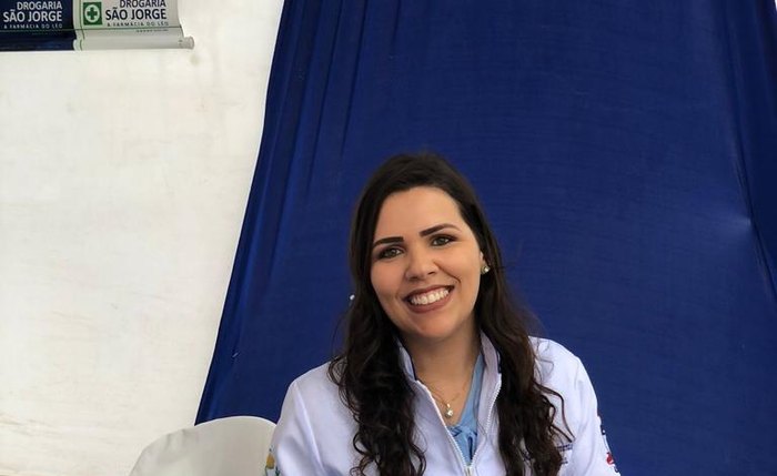 A farmacêutica Naianny Nascimento