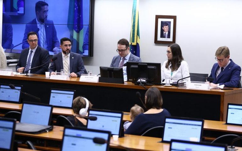 Deputados se dizem preocupados com impactos da suspensão da Voepass para o país