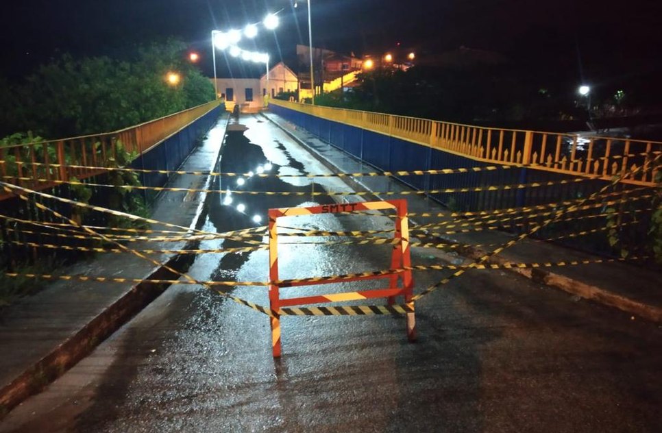 ponte interditada