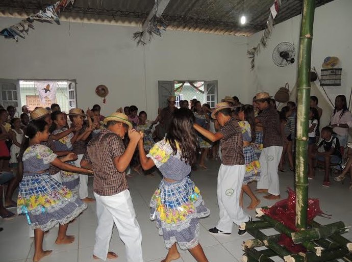 SCFV de Porto Calvo comemora festa de São João
