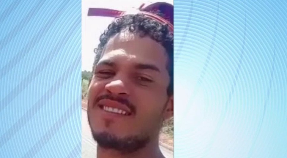 David dos Santos, de 21 anos, foi assassinado a tiros na porta de casa. / Foto: Foto: Reprodução/TV Atalaia/Redes sociais