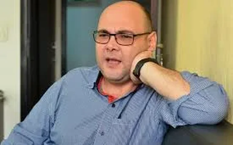 Marcelo VIP relembra golpe em que se passou por guitarrista do Engenheiros do Hawaii