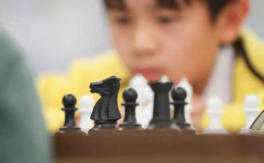 Longe de torneios, grande nome do xadrez brasileiro planeja projetos educacionais com o esporte