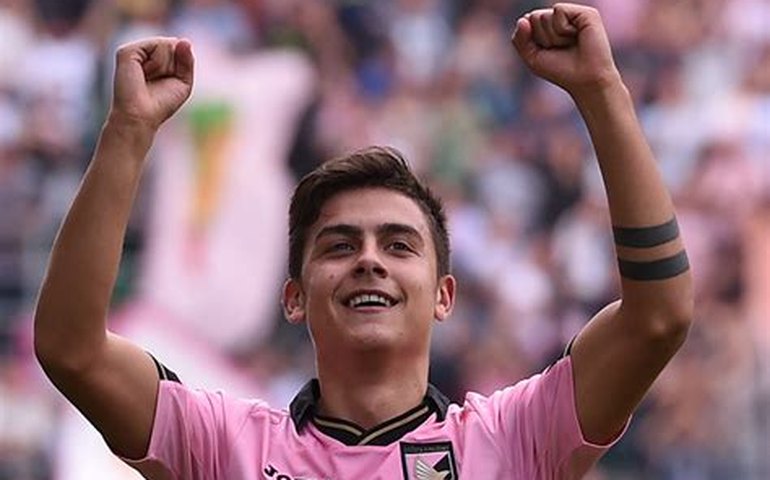 Dybala se recupera e é relacionado para estreia da Juventus na Liga dos Campeões
