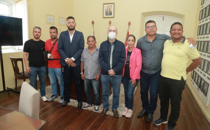 Distorção salarial entre servidores da Prefeitura de Penedo será corrigida por Ronaldo Lopes