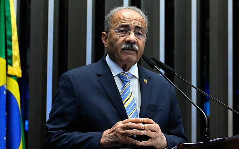 Rodrigues defende reforma tributária para fortalecer estados e municípios