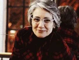 Mulher acusa atriz Cássia Kis de transfobia em banheiro de shopping na Barra da Tijuca