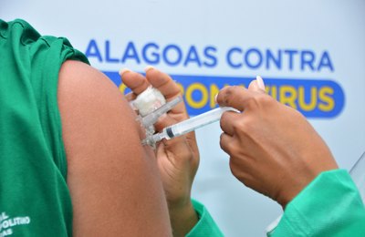 4.065.124 doses das vacinas contra a Covid-19 foram aplicadas em Alagoas