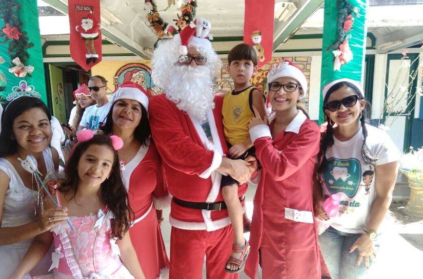 Saúde Bucal realiza 1º Natal Odontológico em creche de Palmeira