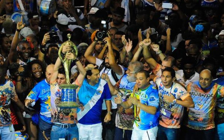 Sambódromo do Rio já tem filas para compra de ingressos do Desfile das Campeãs