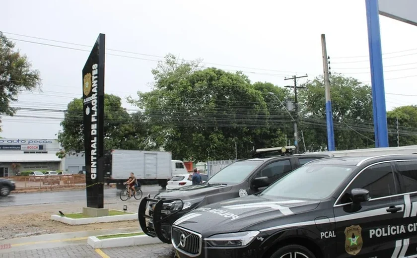 Homem em situação de rua morre eletrocutado ao tocar em placa energizada em Maceió