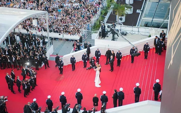 Polícia investiga se incêndio criminoso causou apagão em Cannes horas antes do fim do festival