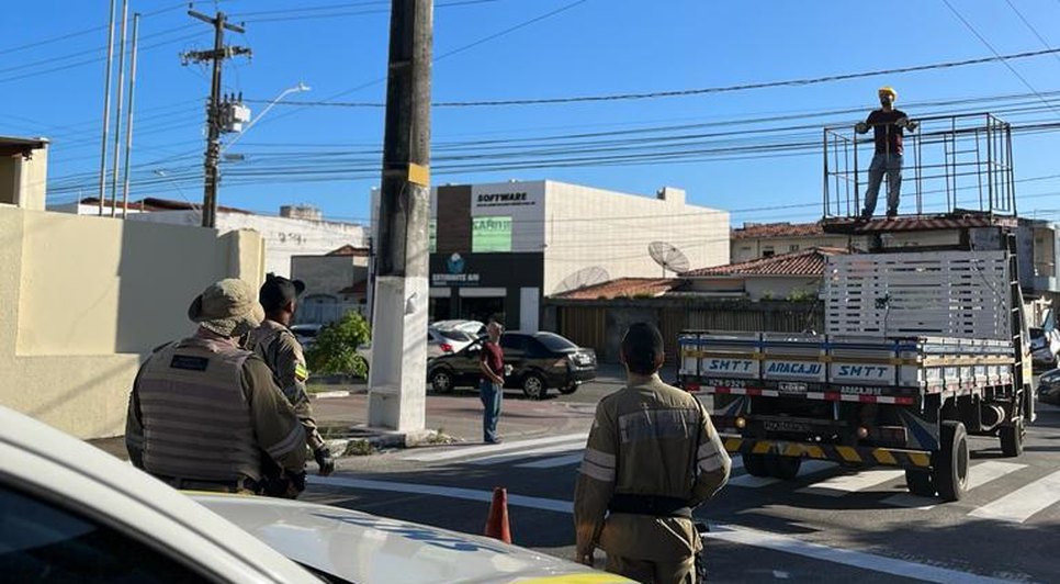 Novo cruzamento semafórico é instalado em Aracaju; confira local