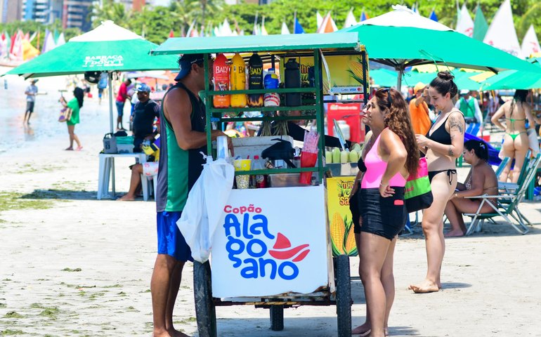 Saúde na folia: Atenção ao consumo de alimentos e bebidas nas festas carnavalescas