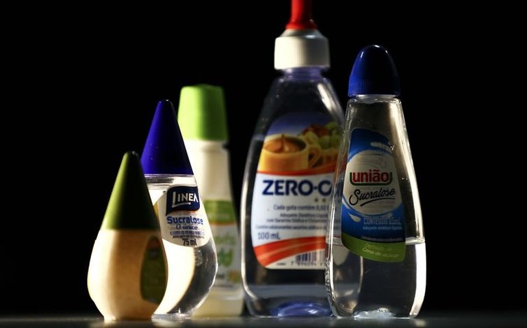 OMS classifica adoçante aspartame como possivelmente cancerígeno