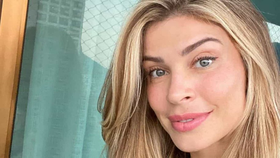 Grazi Massafera lembra como era antes de intervenção estética