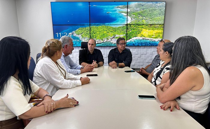 Familiares de Gabriel foram recebidos pelos secretários executivos Patrick Madeiro e Jairison Melo Familiares de Gabriel foram recebidos pelos secretários executivos Patrick Madeiro e Jairison Melo