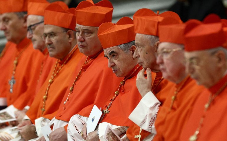 Conclave para eleger novo papa começa no dia 7 de maio