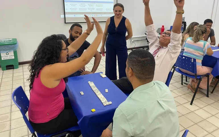 Torneio de dominó promove integração e bem-estar entre colaboradores do HUPAA