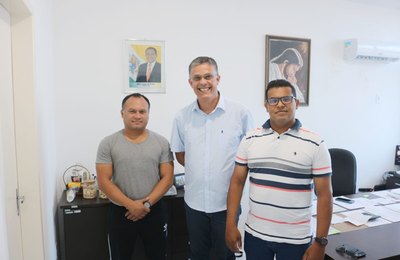 Semede implantará projeto que garante aulas de Karatê para alunos da rede de Palmeira