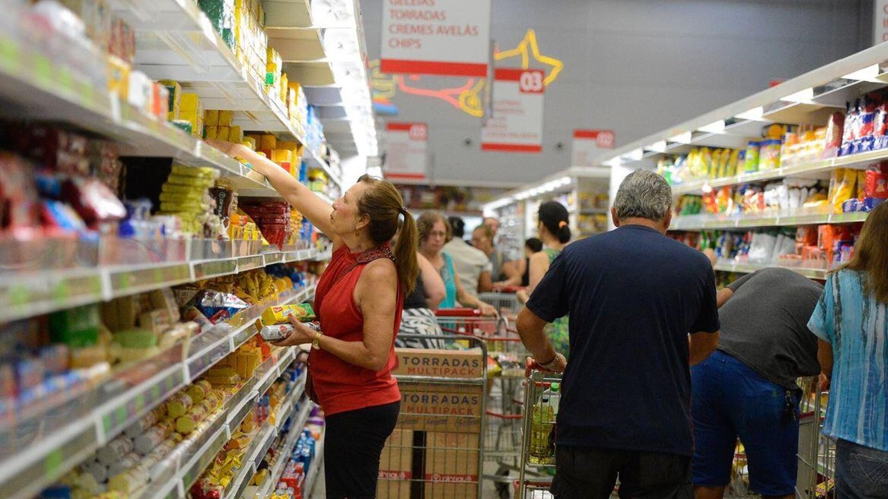 IPCA-15 acima do previsto pressiona fevereiro e reforça expectativa de corte de juros