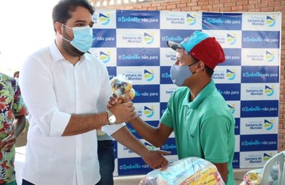 Santana do Mundaú entrega 1085 cestas às famílias em situação de extrema pobreza